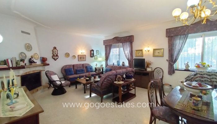 Te koop - Huis - Vrijstaande Villa - Sax - Sax Centro