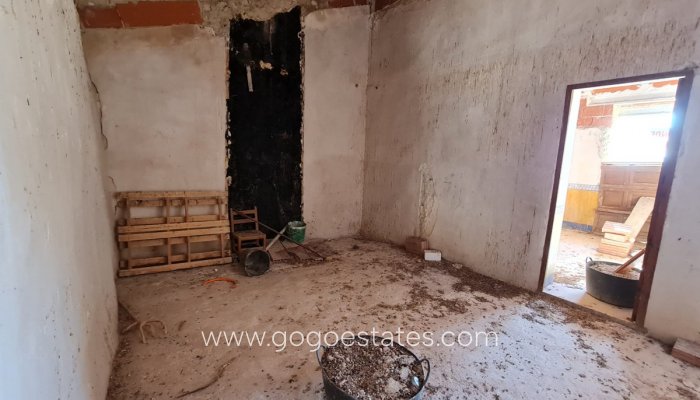 Te koop - Huis - Stadswoning - Pinoso - Pinoso Centro