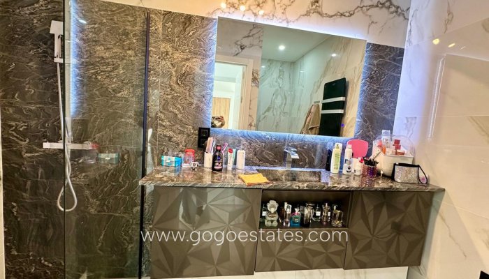 Te koop - Huis - Vrijstaande Villa - Petrel - Petrer