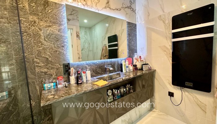 Te koop - Huis - Vrijstaande Villa - Petrel - Petrer