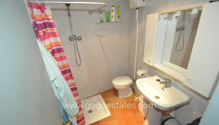 Te koop - Huis - Grotwoning - Pinoso - Pinoso Centro