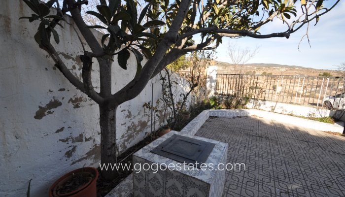 Te koop - Huis - Grotwoning - Pinoso - Pinoso Centro