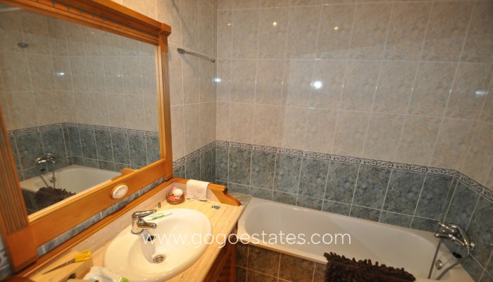 Te koop - Huis - Stadswoning - Pinoso - Pinoso Centro