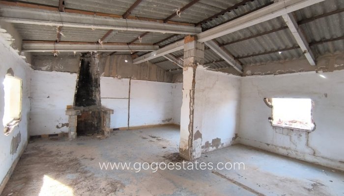 Te koop - Perceel - Land met ruïne - Villena - Villena Centro