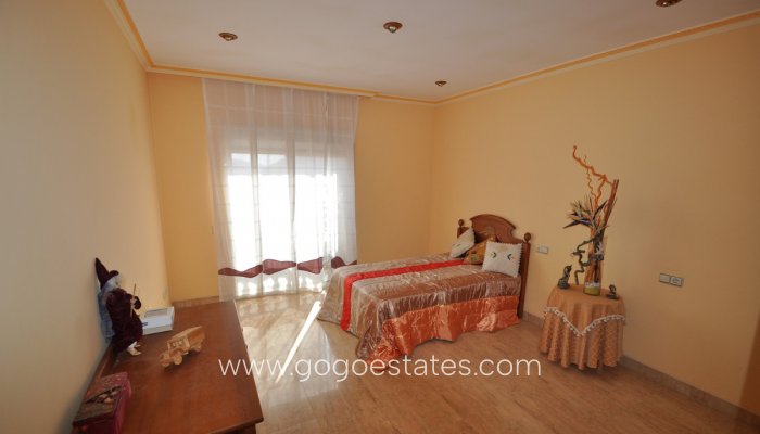 Te koop - Huis - Stadswoning - Algorfa - Algueña