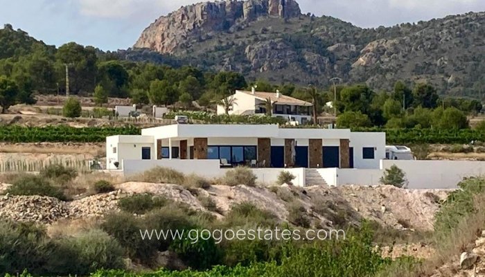 Te koop - Huis - Vrijstaande Villa - Pinoso - Pinoso Centro