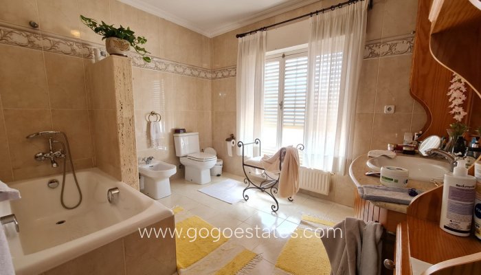 Te koop - Huis - Vrijstaande Villa - Monóvar - Monòver - Monóvar - Monòver Centro