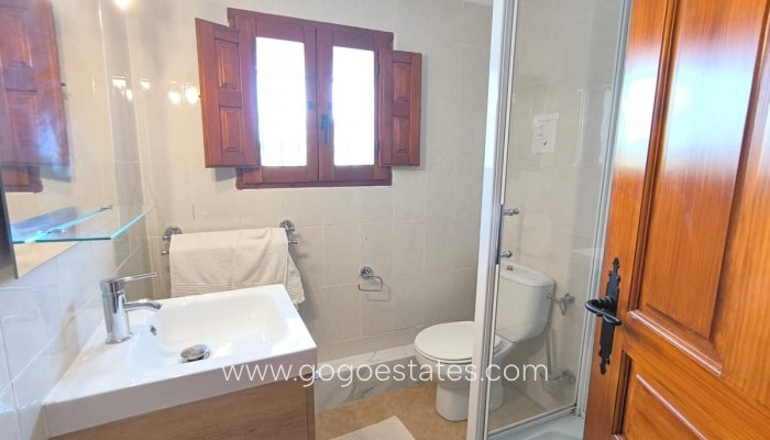 Te koop - Huis - Vrijstaande Villa - Villena - Villena Centro