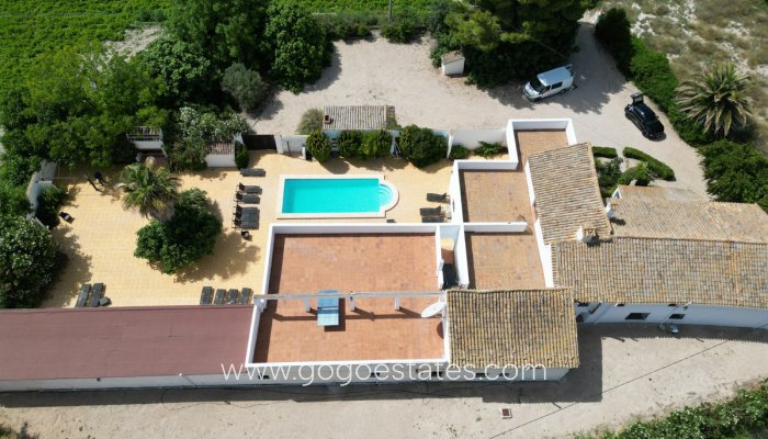 Te koop - Huis - Vrijstaande Villa - Villena - Villena Centro