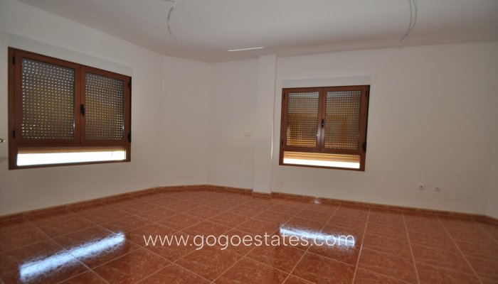 Te koop - Huis - Stadswoning - Pinoso - Pinoso Centro