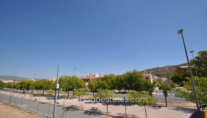 Te koop - Huis - Stadswoning - Pinoso - Pinoso Centro