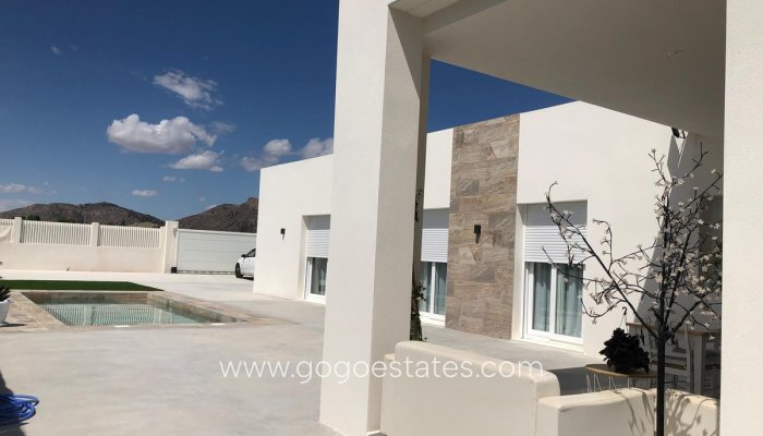 Te koop - Huis - Vrijstaande Villa - Pinoso - Pinoso Centro