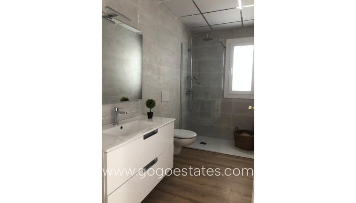 Te koop - Huis - Vrijstaande Villa - Pinoso - Pinoso Centro