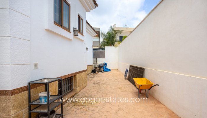Resale - House - Detached Villa - Los Montesinos - Los Montesinos Centro