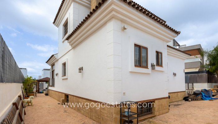 Resale - House - Detached Villa - Los Montesinos - Los Montesinos Centro