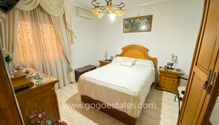 Te koop - Huis - Stadswoning - Formentera de Segura - Formentera Del Segura