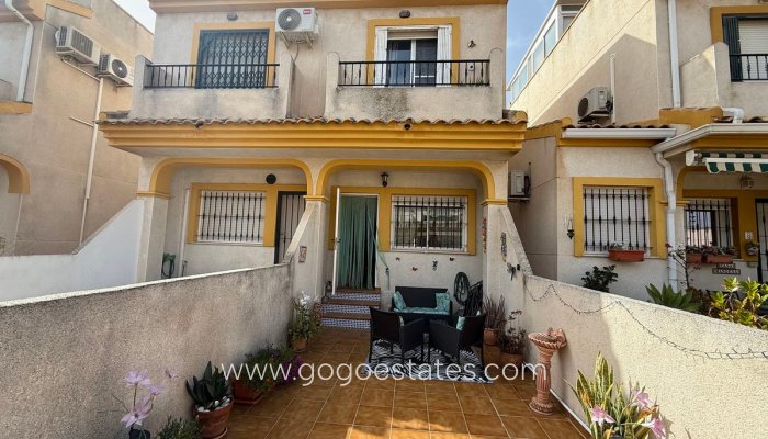 Te koop - Huis - Stadswoning - Daya Nueva - Daya Nueva Centro