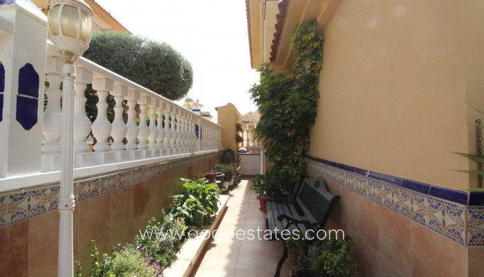 Te koop - Huis - Halfvrijstaande woning - Santa Pola - Gran Alacant