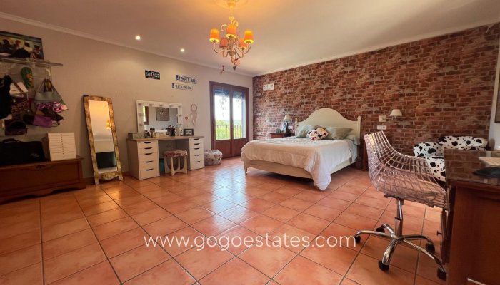 Te koop - Huis - Finca - Cortijo - Jalon - Jalon Centro