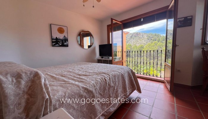 Te koop - Huis - Finca - Cortijo - Jalon - Jalon Centro