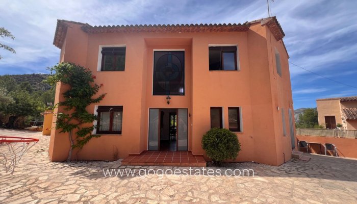 Te koop - Huis - Finca - Cortijo - Jalon - Jalon Centro