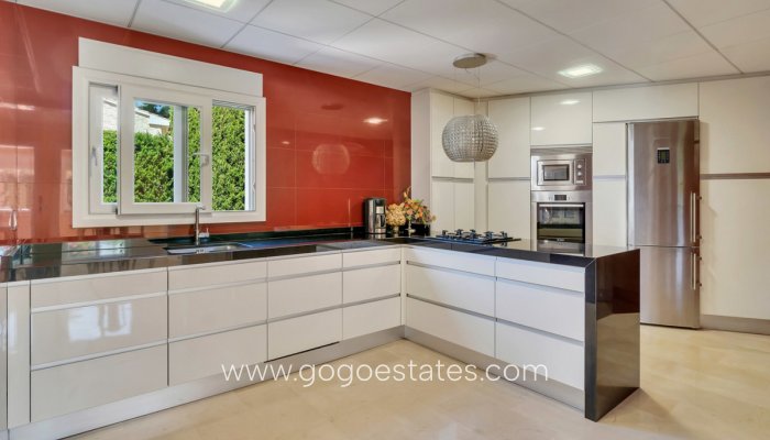 Te koop - Huis - Vrijstaande Villa - Benissa - Benissa Centro