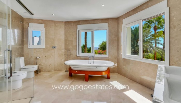 Te koop - Huis - Vrijstaande Villa - Benissa - Benissa Centro