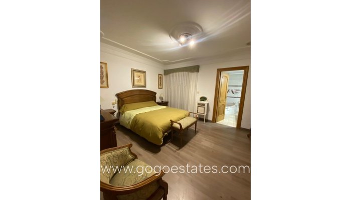 Te koop - Huis - Vrijstaande Villa - Pego - Pego Centro