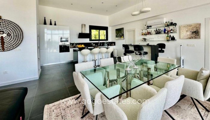 Te koop - Huis - Vrijstaande Villa - Teulada - Moraira