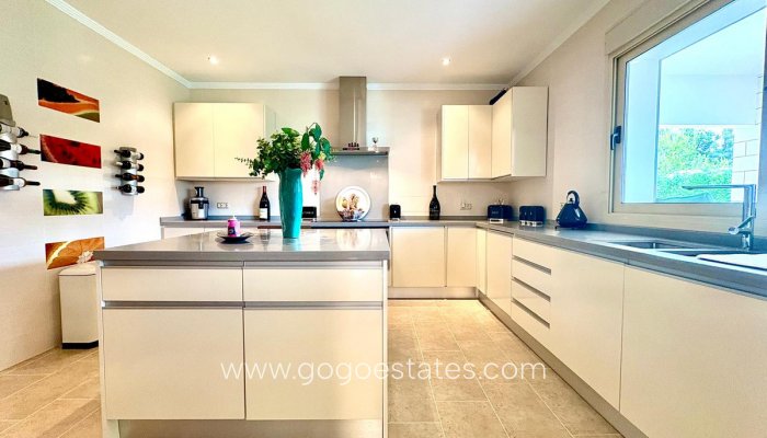 Te koop - Huis - Vrijstaande Villa - Calpe - Calpe Centro