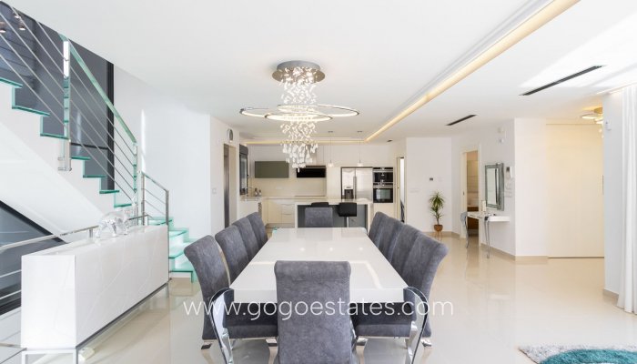 Te koop - Huis - Vrijstaande Villa - San Miguel De Salinas - San Miguel de Salinas Centro