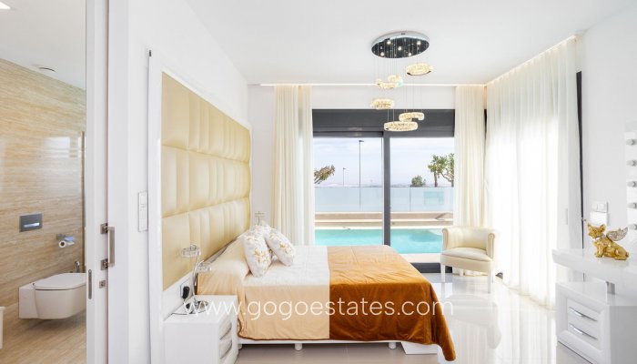 Te koop - Huis - Vrijstaande Villa - San Miguel De Salinas - San Miguel de Salinas Centro