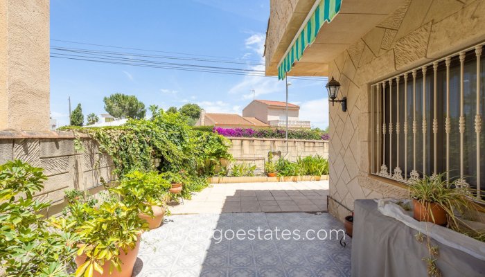 Te koop - Huis - Vrijstaande Villa - Orihuela - Los Altos