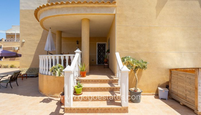 Te koop - Huis - Vrijstaande Villa - Torrevieja - LA SIESTA