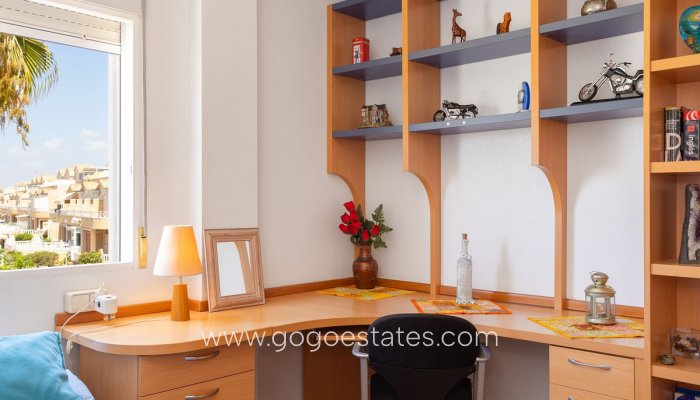 Te koop - Huis - Vrijstaande Villa - Torrevieja - LA SIESTA