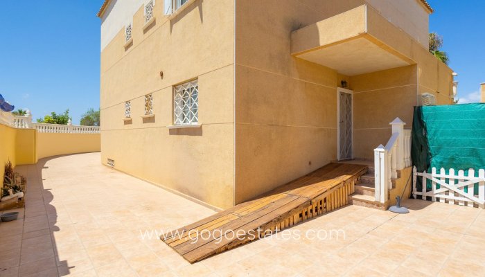 Te koop - Huis - Vrijstaande Villa - Torrevieja - LA SIESTA