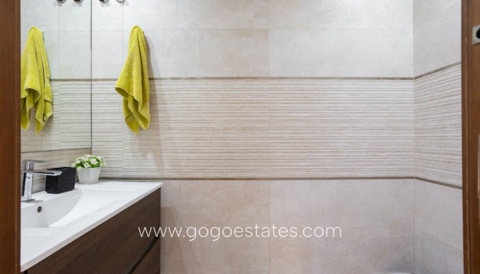 Te koop - Huis - Vrijstaande Villa - Orihuela - Villamartin