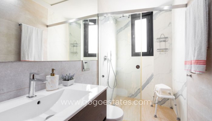 Te koop - Huis - Vrijstaande Villa - Orihuela - Villamartin