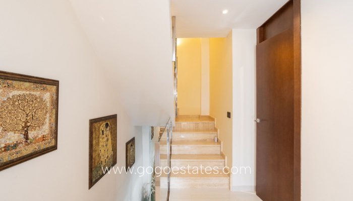 Te koop - Huis - Vrijstaande Villa - Orihuela - Villamartin