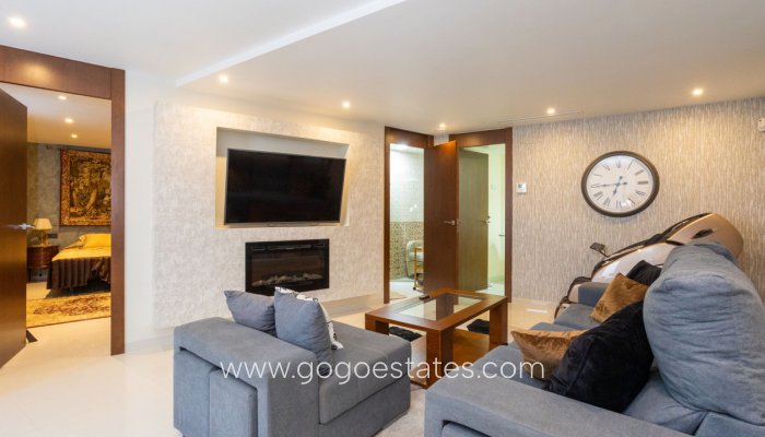 Te koop - Huis - Vrijstaande Villa - Orihuela - Villamartin