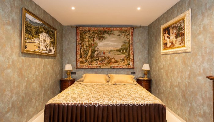 Te koop - Huis - Vrijstaande Villa - Orihuela - Villamartin