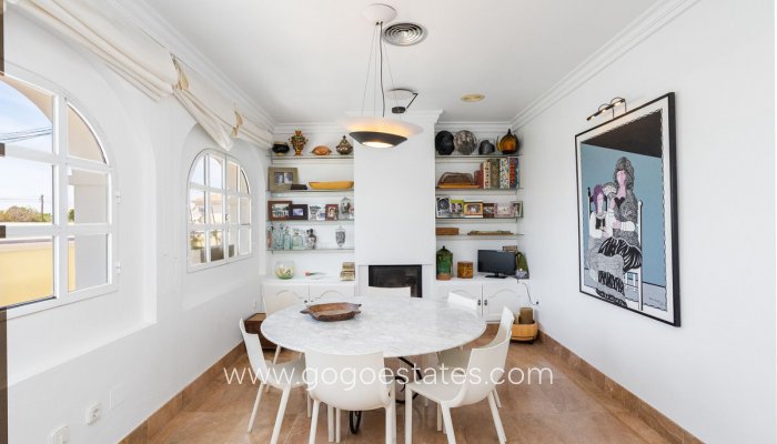 Revente - Maison - Villa Individuelle - Torrevieja - Torrevieja Centro