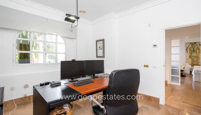 Revente - Maison - Villa Individuelle - Torrevieja - Torrevieja Centro