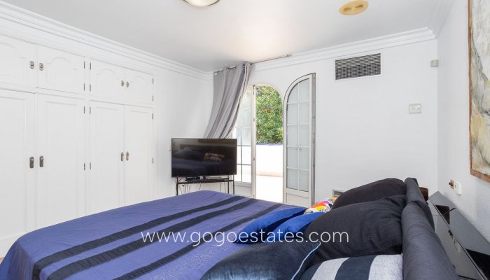 Revente - Maison - Villa Individuelle - Torrevieja - Torrevieja Centro