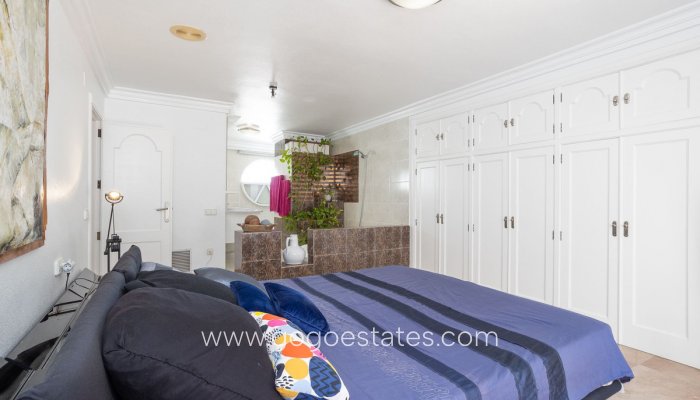 Revente - Maison - Villa Individuelle - Torrevieja - Torrevieja Centro