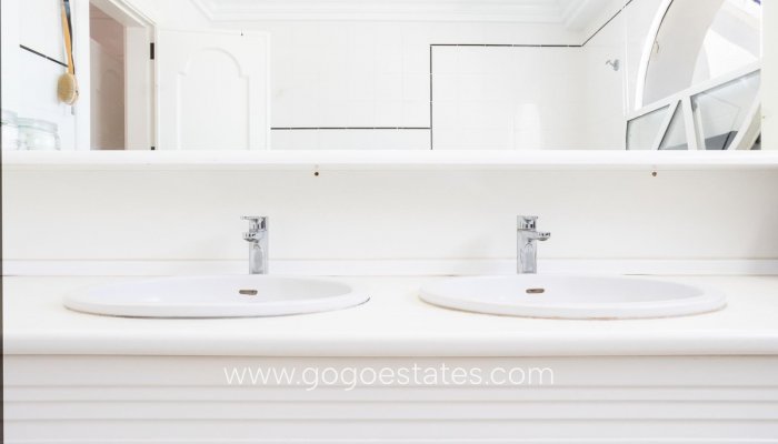 Revente - Maison - Villa Individuelle - Torrevieja - Torrevieja Centro