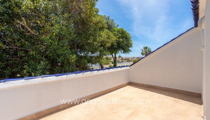 Revente - Maison - Villa Individuelle - Torrevieja - Torrevieja Centro