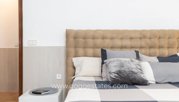 Revente - Maison - Villa Individuelle - Torrevieja - Torrevieja Centro