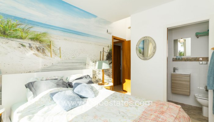 Te koop - Huis - Vrijstaande Villa - San Miguel De Salinas - San Miguel de Salinas Centro