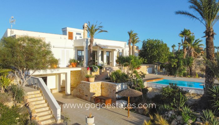 Te koop - Huis - Vrijstaande Villa - San Miguel De Salinas - San Miguel de Salinas Centro